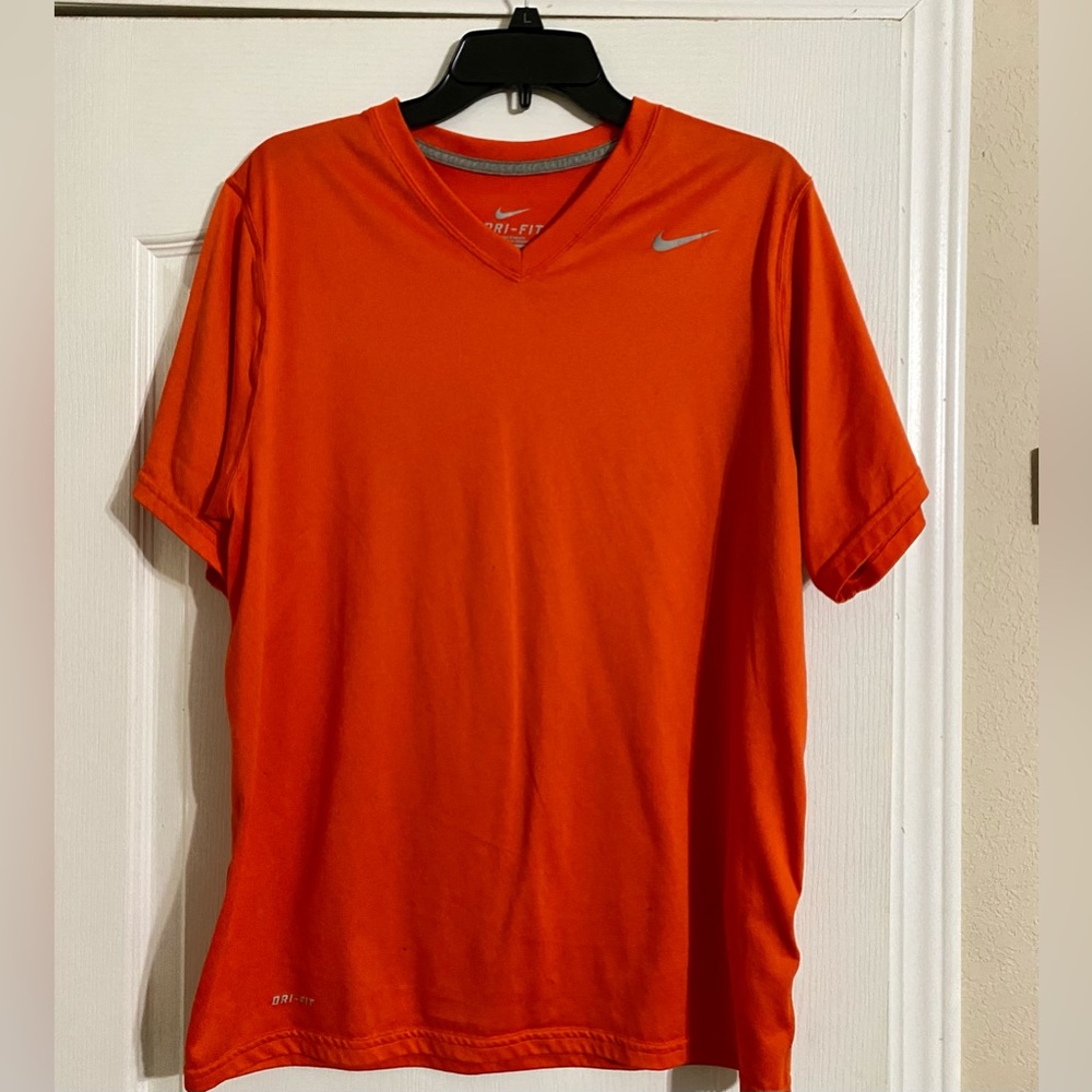 Men’s NIKE DRI-FIT